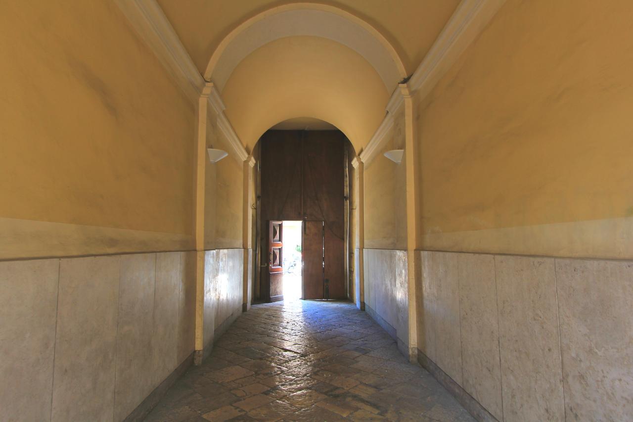 B&B Vitruvio Suites Formia Exterior foto