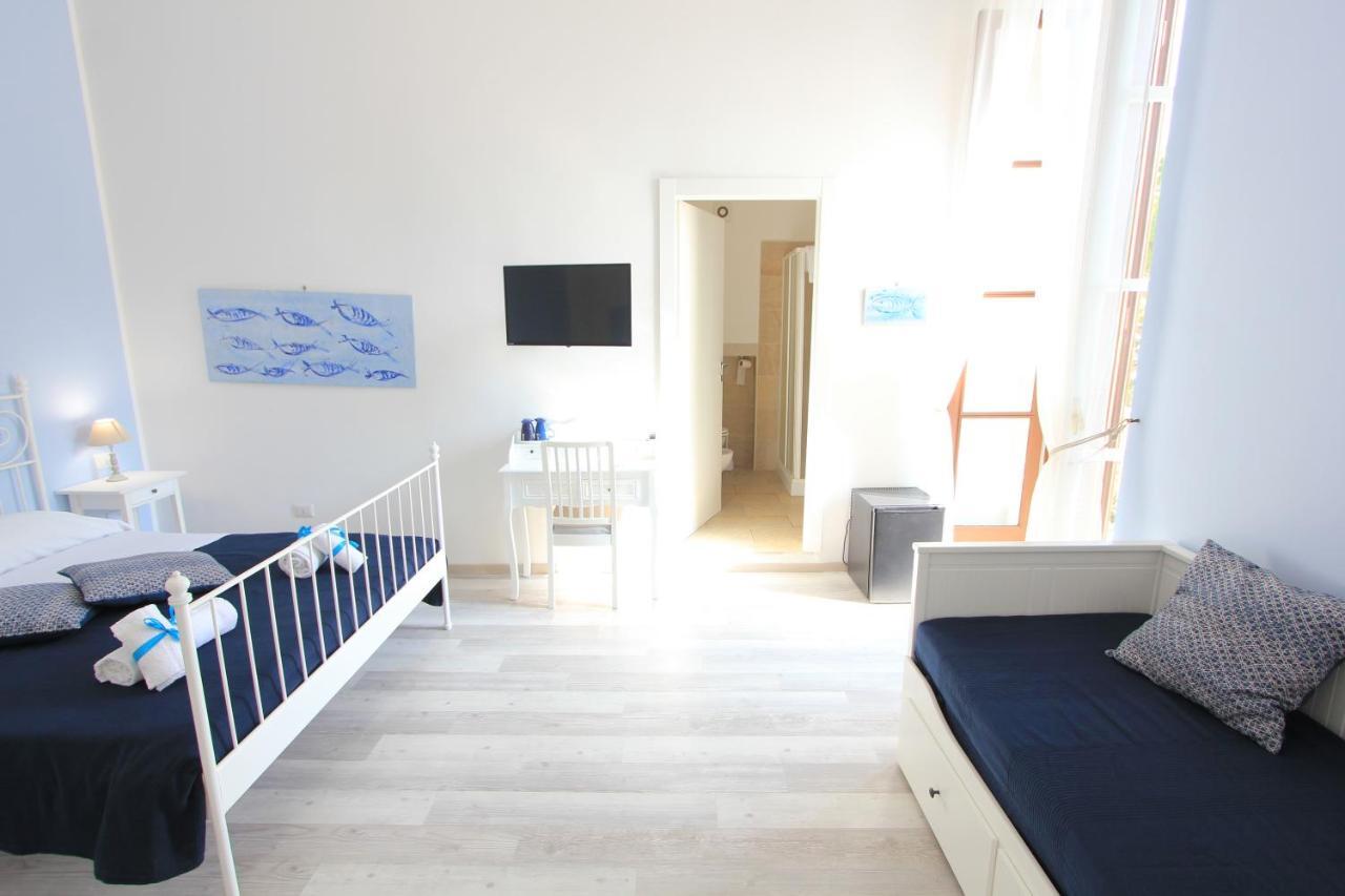 B&B Vitruvio Suites Formia Exterior foto